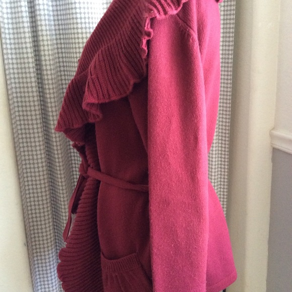 Burgundy/red sweater with flappy collar in front - Picture 4 of 6